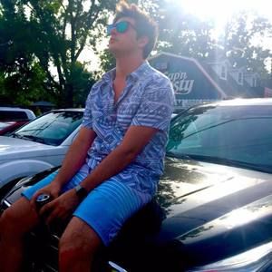 Meet your Posher, Jason